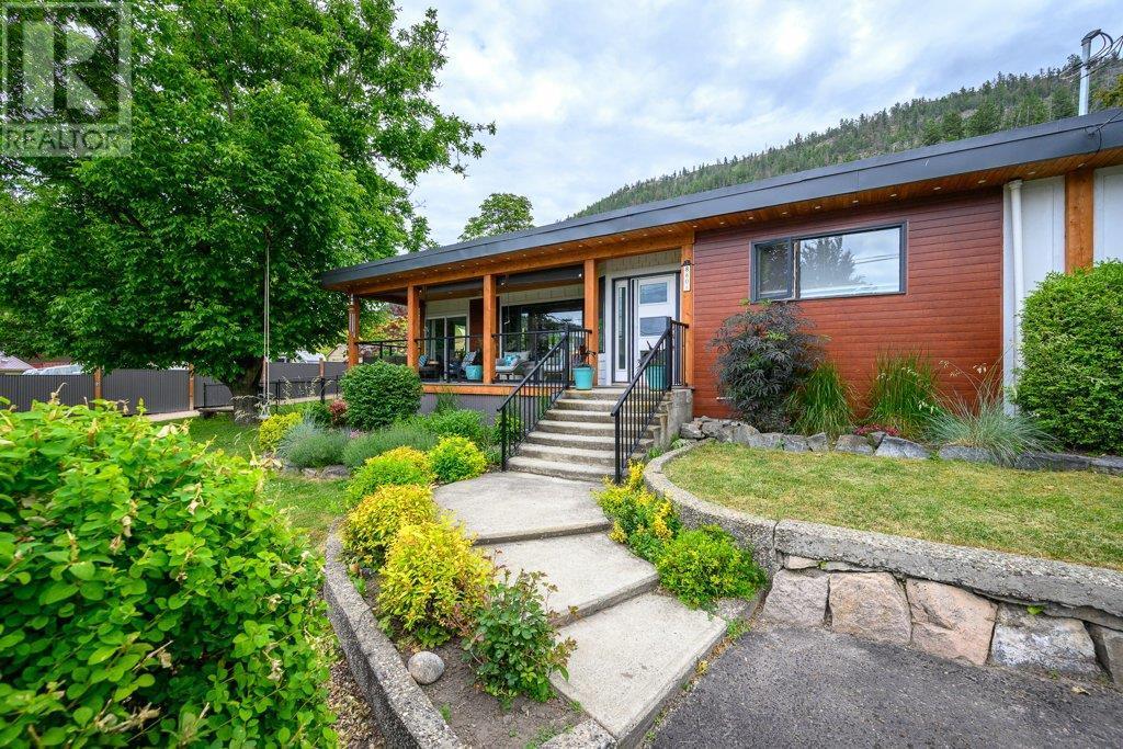 Photo de la propriété:  8804 Okanagan Landing Road  BC V1H 1J9 