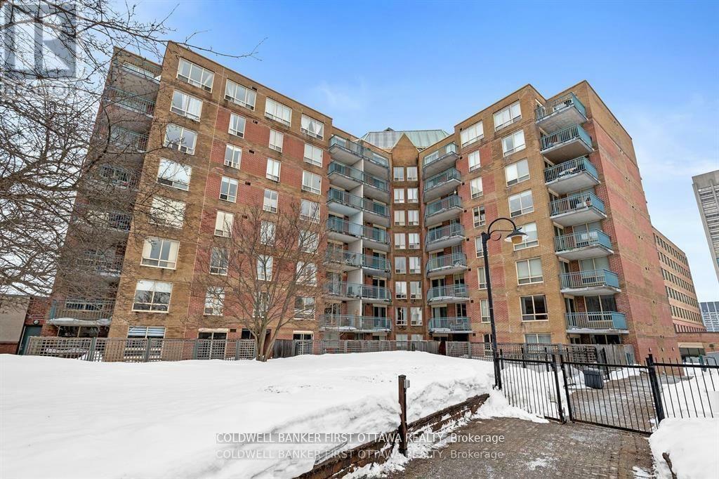 Photo de la propriété: 35 Holland Avenue 410 ON K1Y 4S2