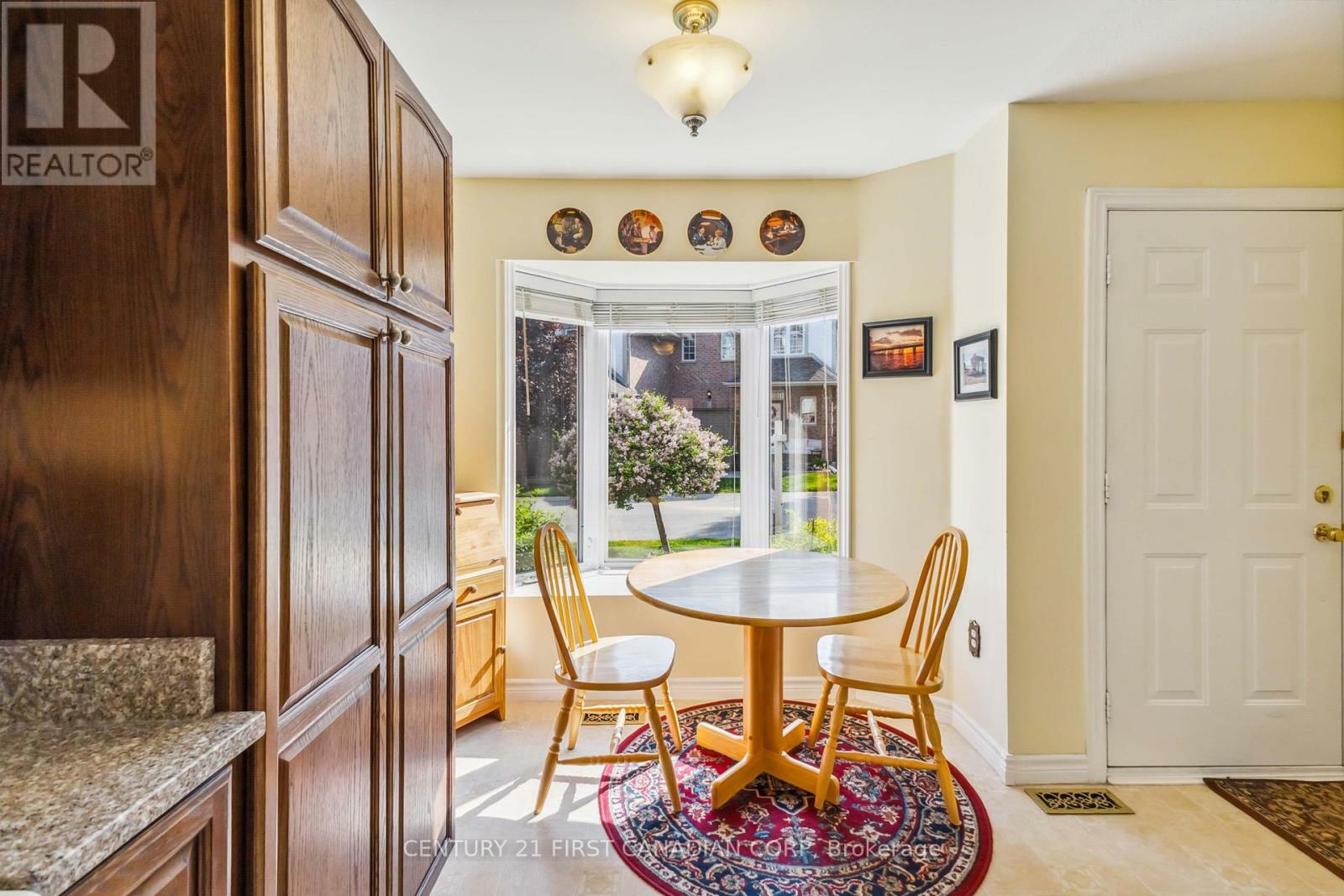 Property Photo: 9 Ailsa Place 59 ON N5Z 4Z6