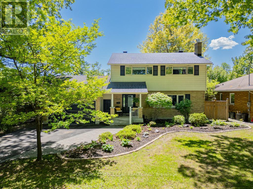 Photo de la propriété: 1536 Caton Street ON K1H 6J4