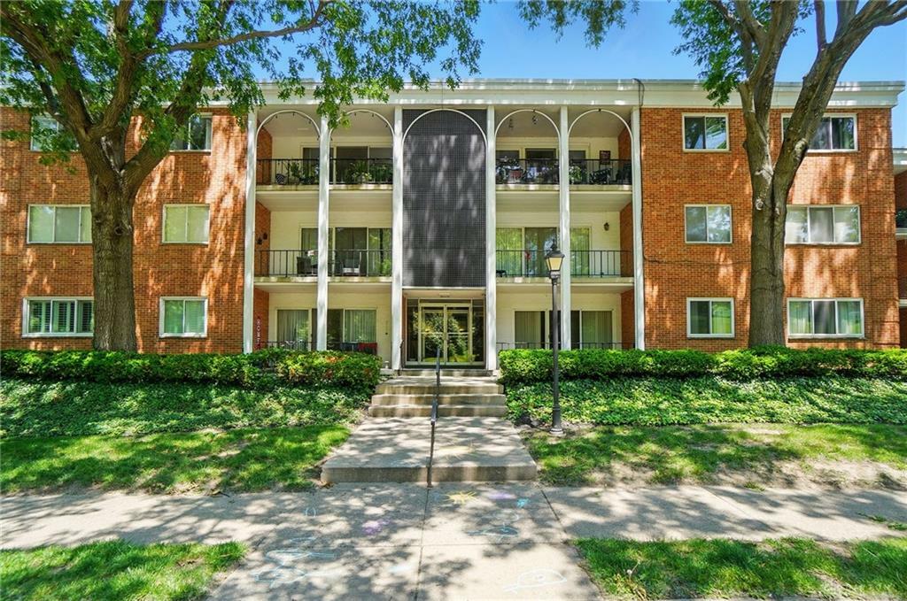 Property Photo: 3225 Southdale Drive 10 OH 45409