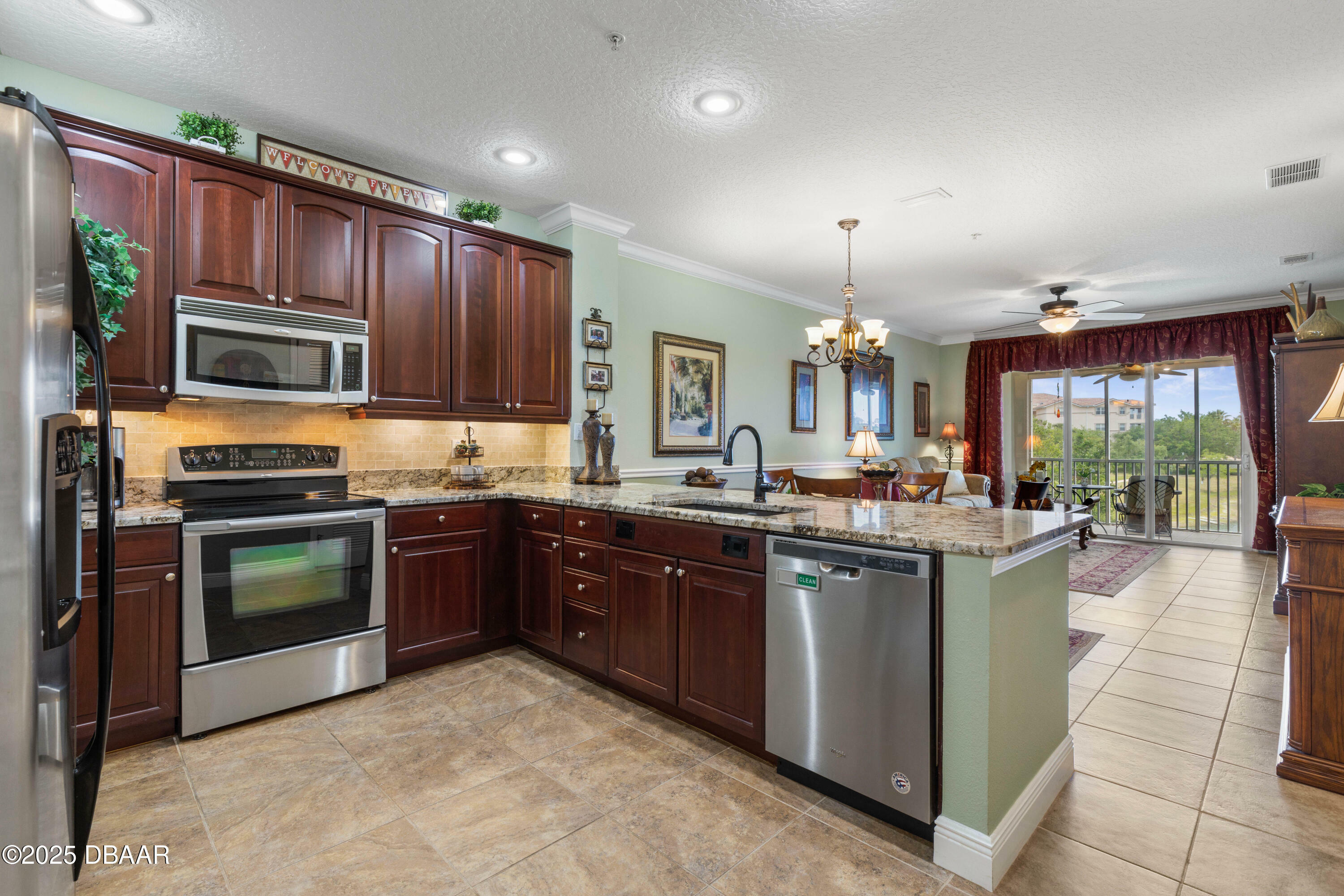 Property Photo: 75 Riverview Bend S FL 32137