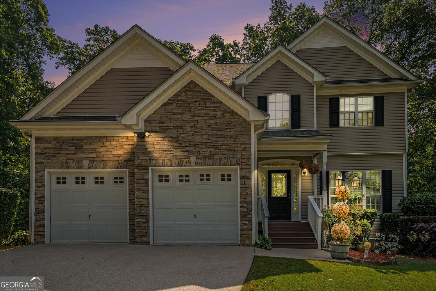 Property Photo: 7052 Camp Falls Court GA 30187