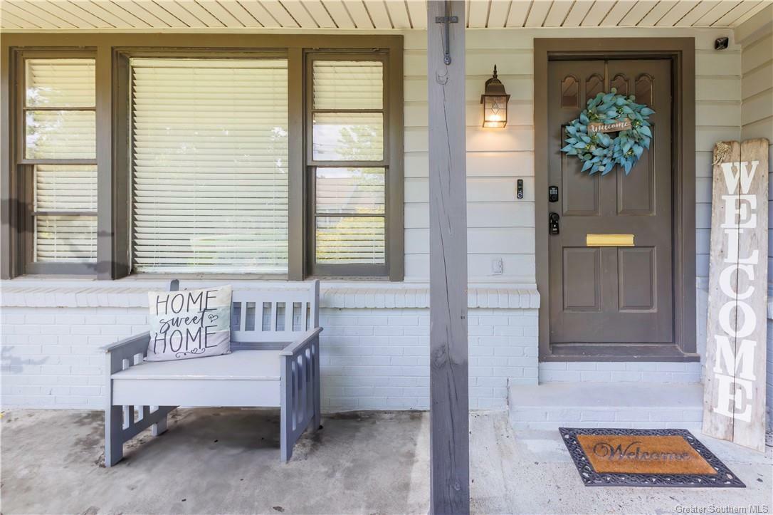 Property Photo: 506 W Sale Road LA 70605
