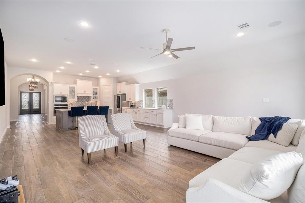 Property Photo: 9311 Crescent Mill Drive TX 77459
