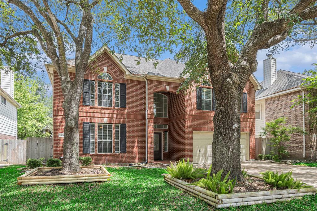 Property Photo: 15242 Shapiro Springs Lane TX 77095