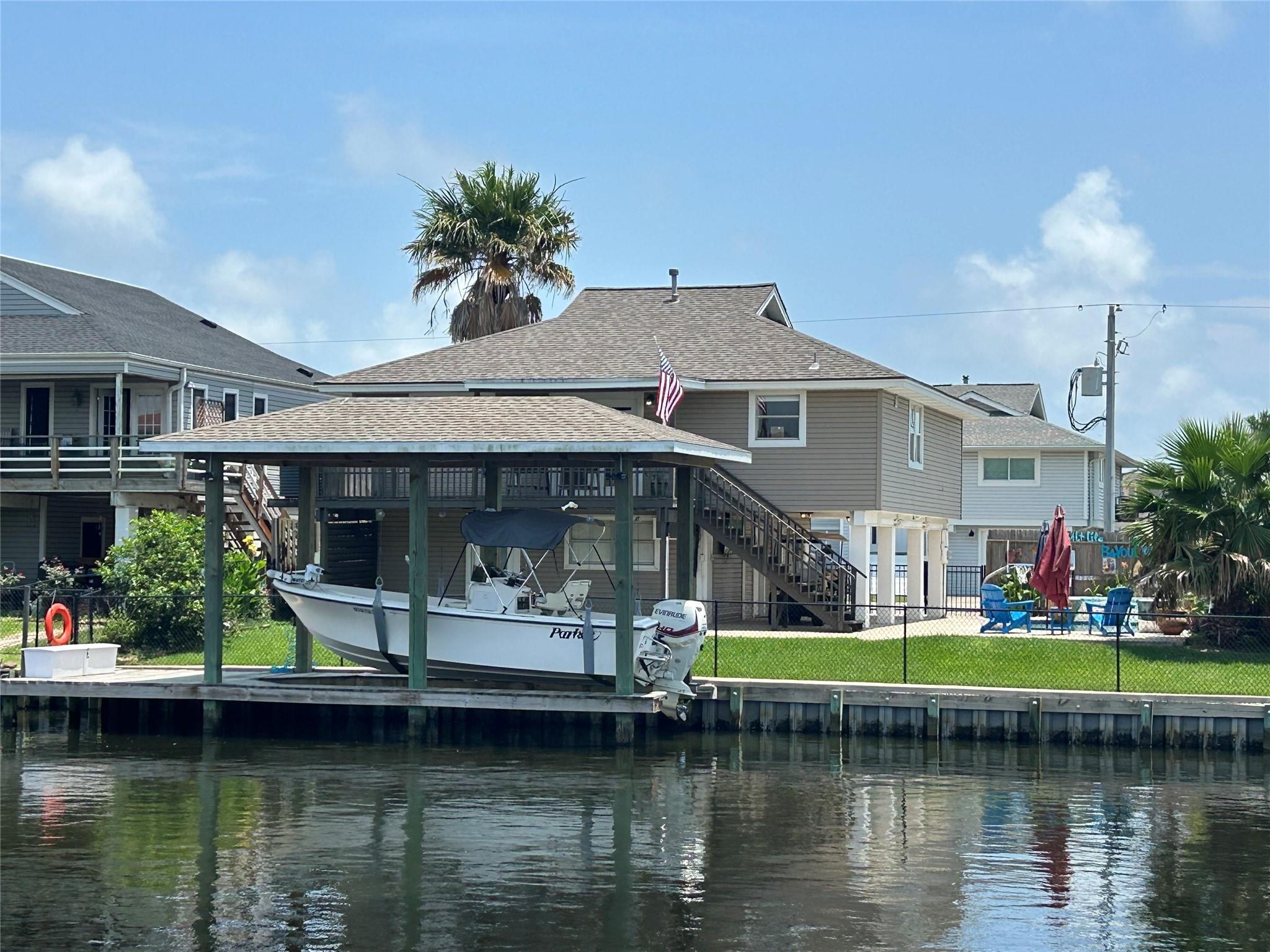 Property Photo: 1039 Redfish Street TX 77563