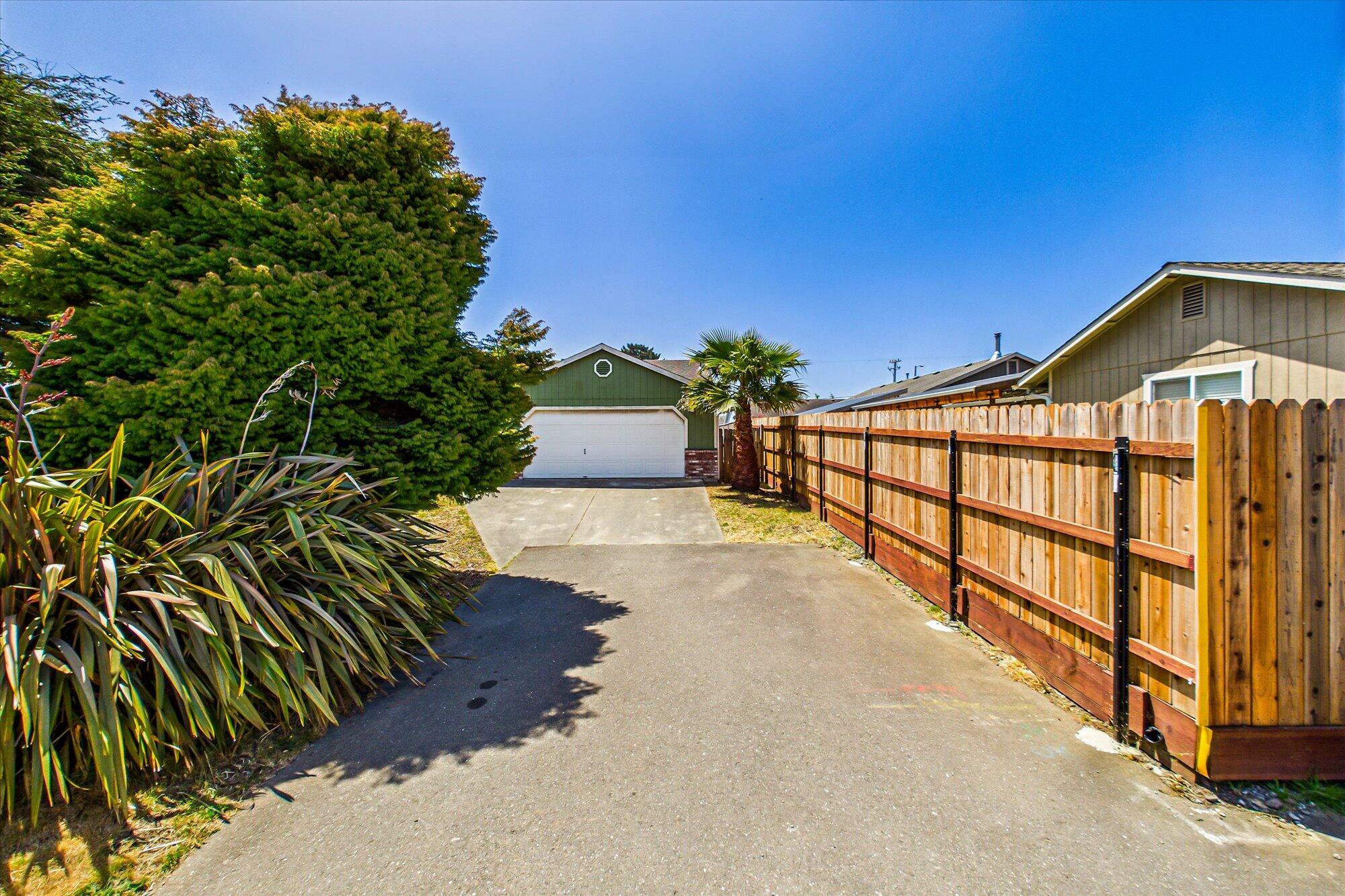 Property Photo: 2527 Rita Avenue CA 95519