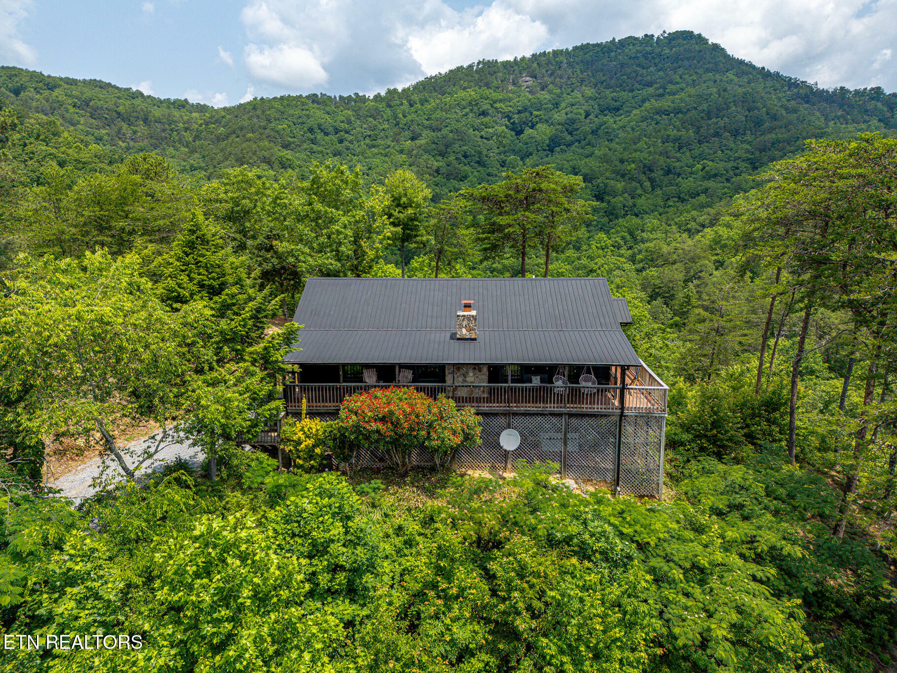 3050 Patty View Way  Sevierville TN 37862 photo