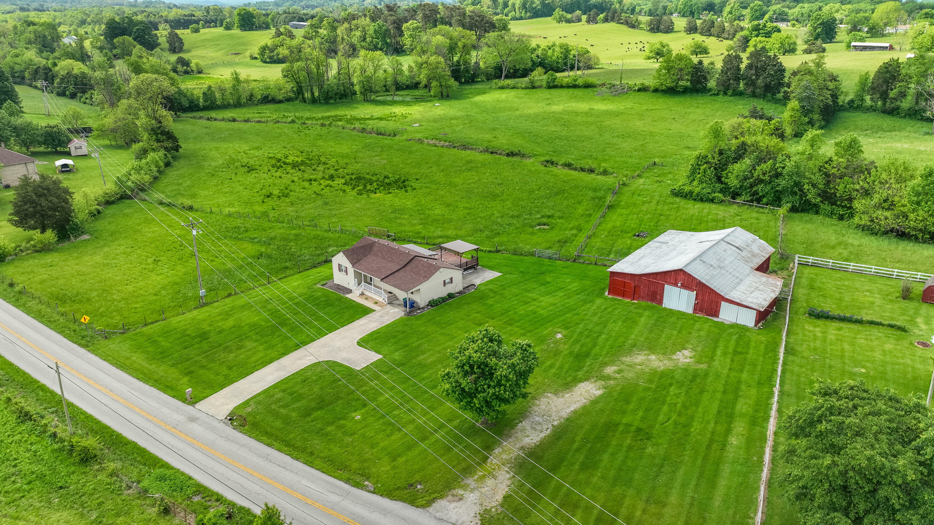 Property Photo: 1655 Ringgold Road KY 42503