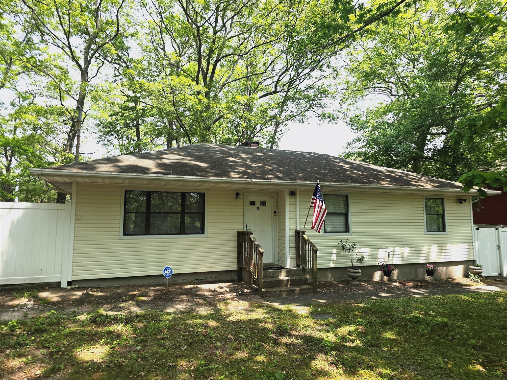 Property Photo:  151 Shinnecock Avenue  NY 11950 