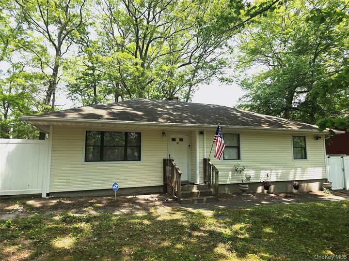 Property Photo:  151 Shinnecock Avenue  NY 11950 
