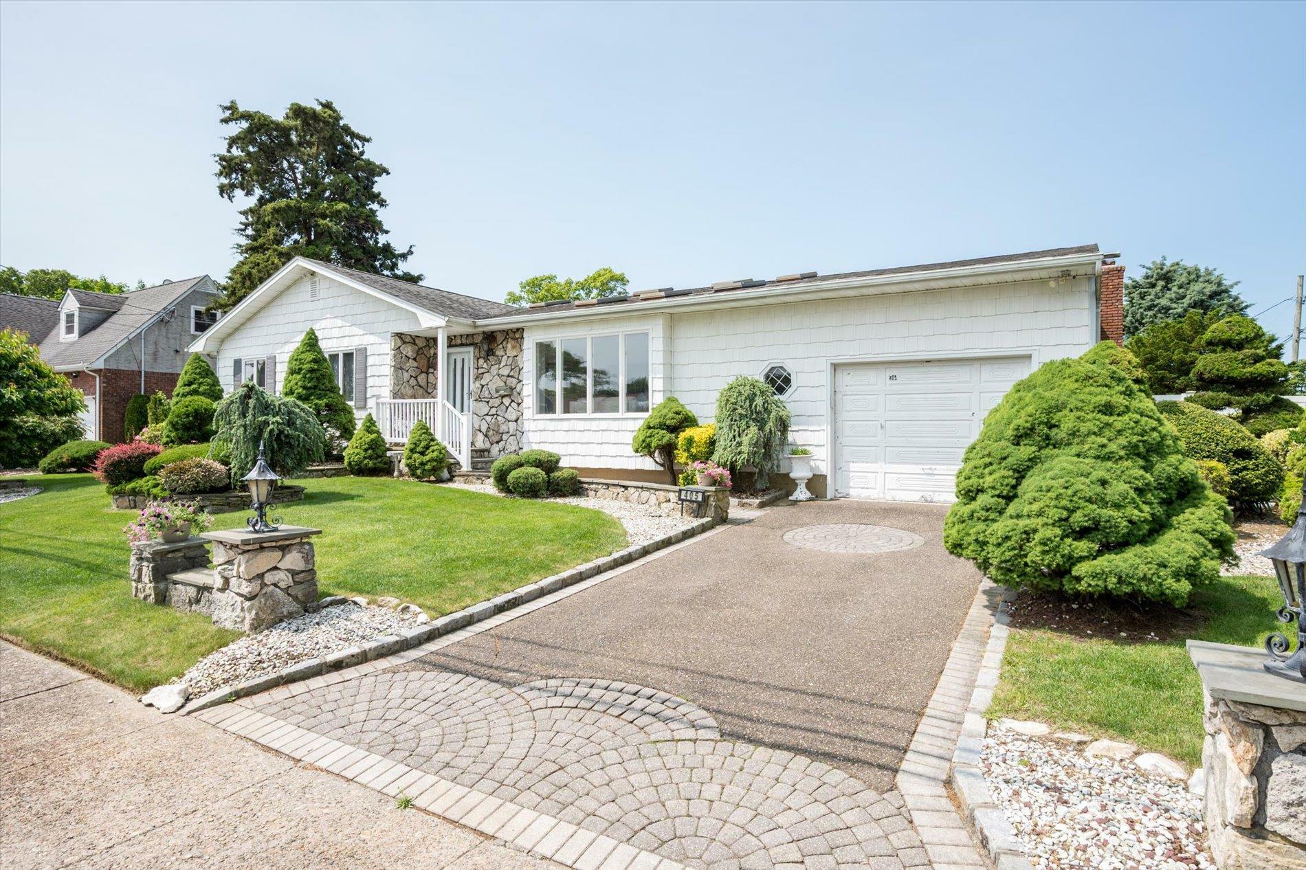 Property Photo:  405 S 14th Street  NY 11757 