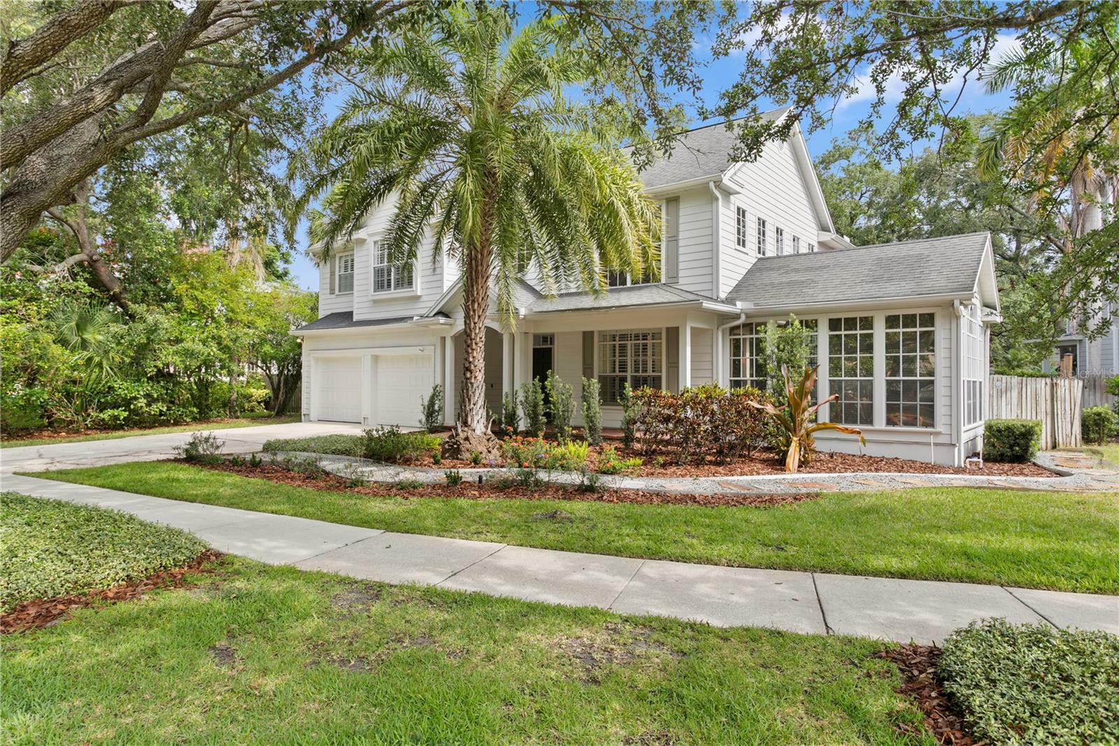 Property Photo: 2403 W Sunset Drive FL 33629