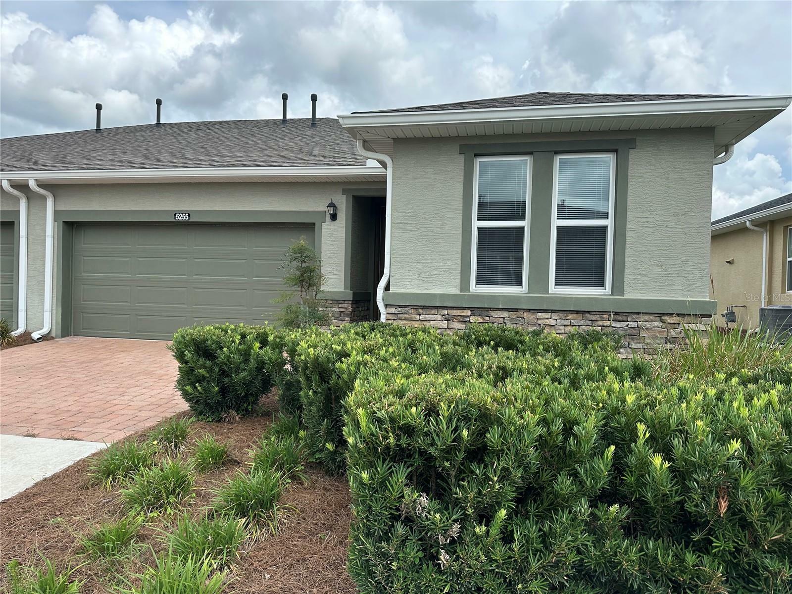 Property Photo: 5255 NW 33rd Place FL 34482