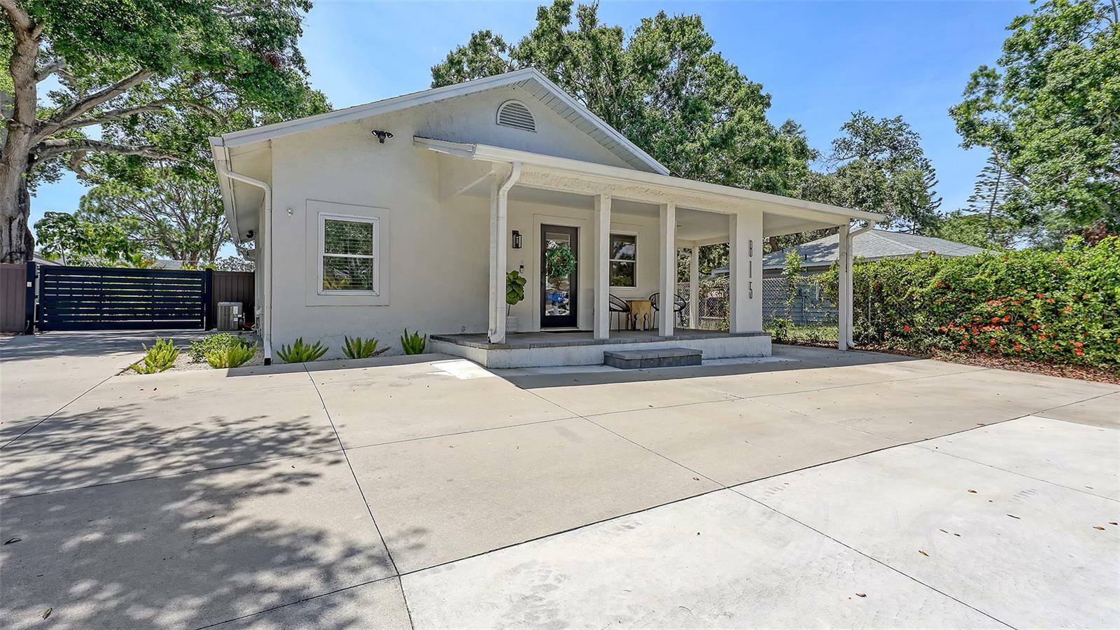 815 N East Avenue  Sarasota FL 34237 photo