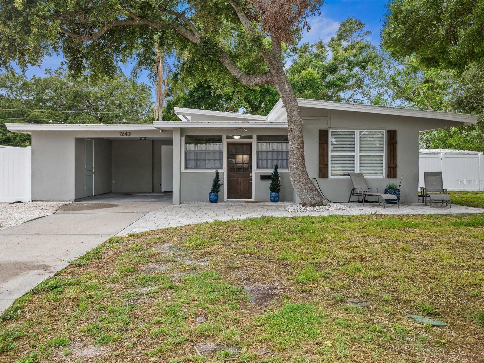 1242 74th Street N  St Petersburg FL 33710 photo