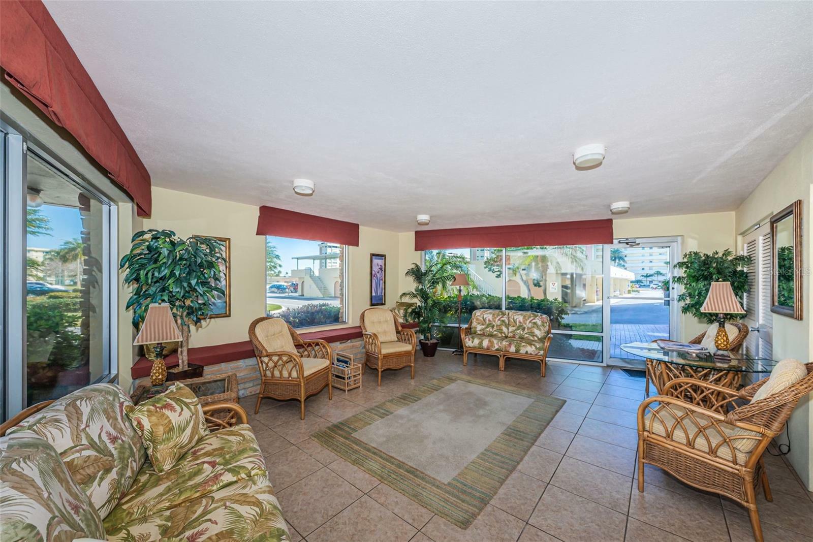 Property Photo:  4750 Cove Circle 1001  FL 33708 