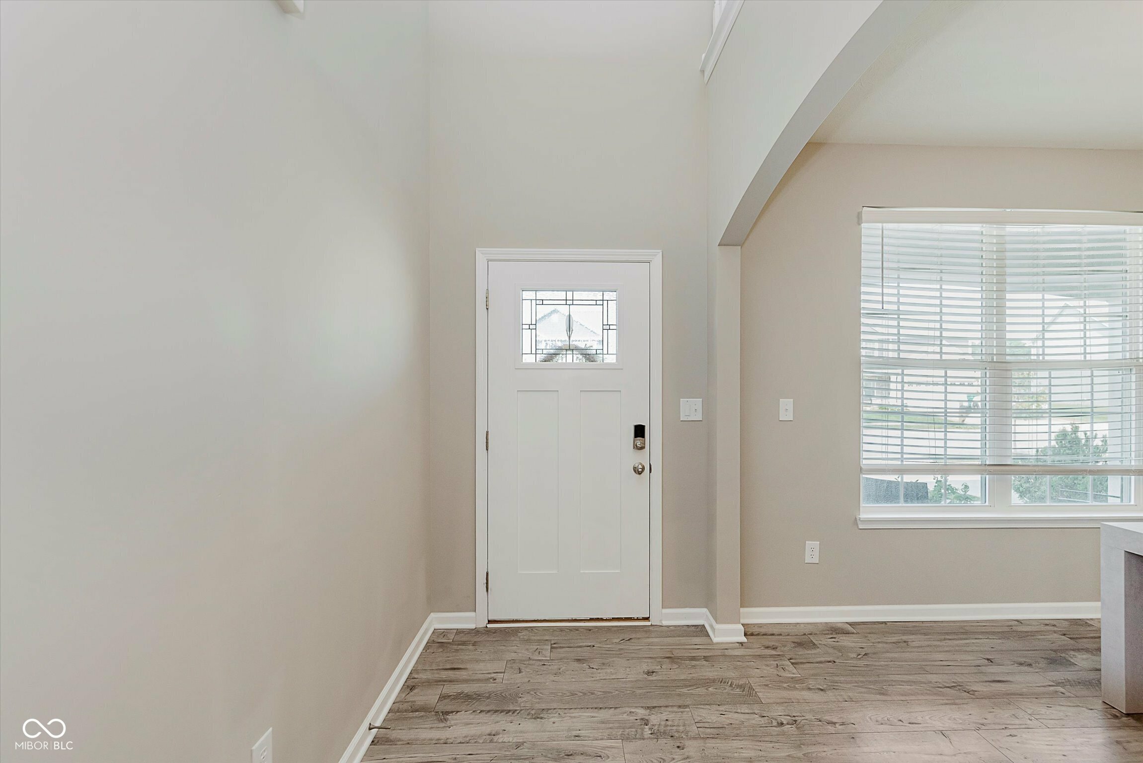 Property Photo: 1715 Foudray Circle S IN 46123
