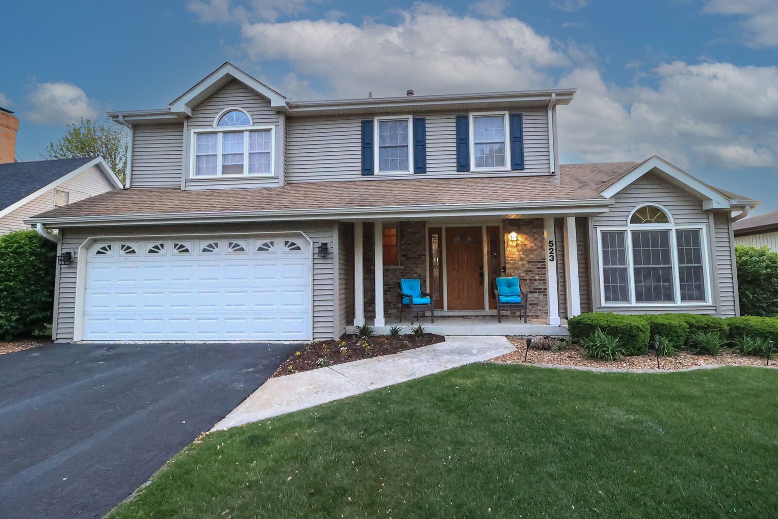Property Photo:  523 Jaquays Street  IL 60441 