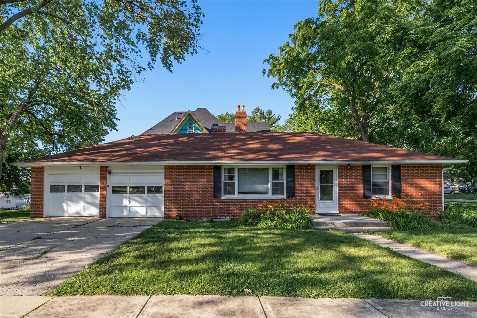 26 E Tyler Street  Oswego IL 60543 photo