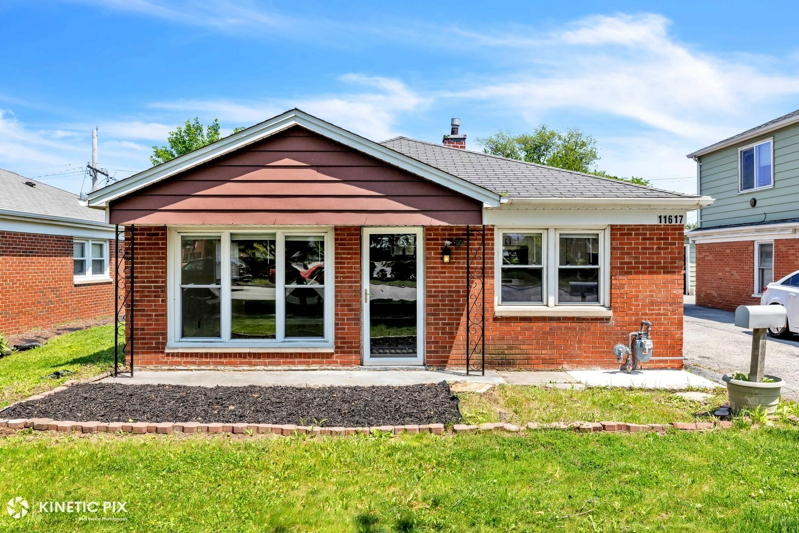Property Photo: 11617 S Kedzie Avenue IL 60803