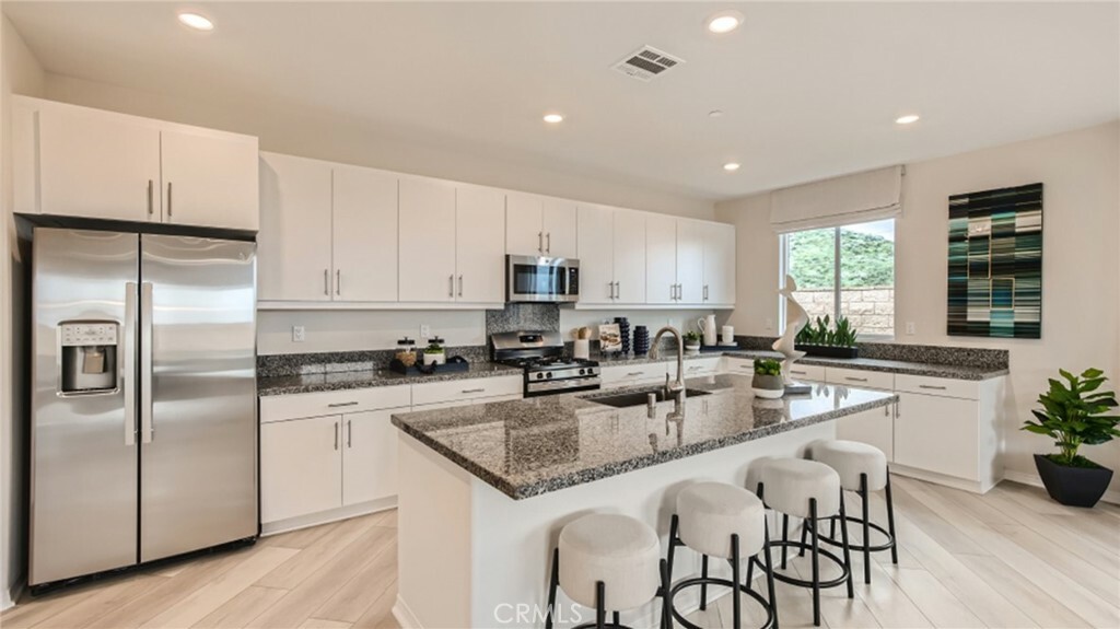 Property Photo:  30008 Pomo Canyon Court  CA 92585 