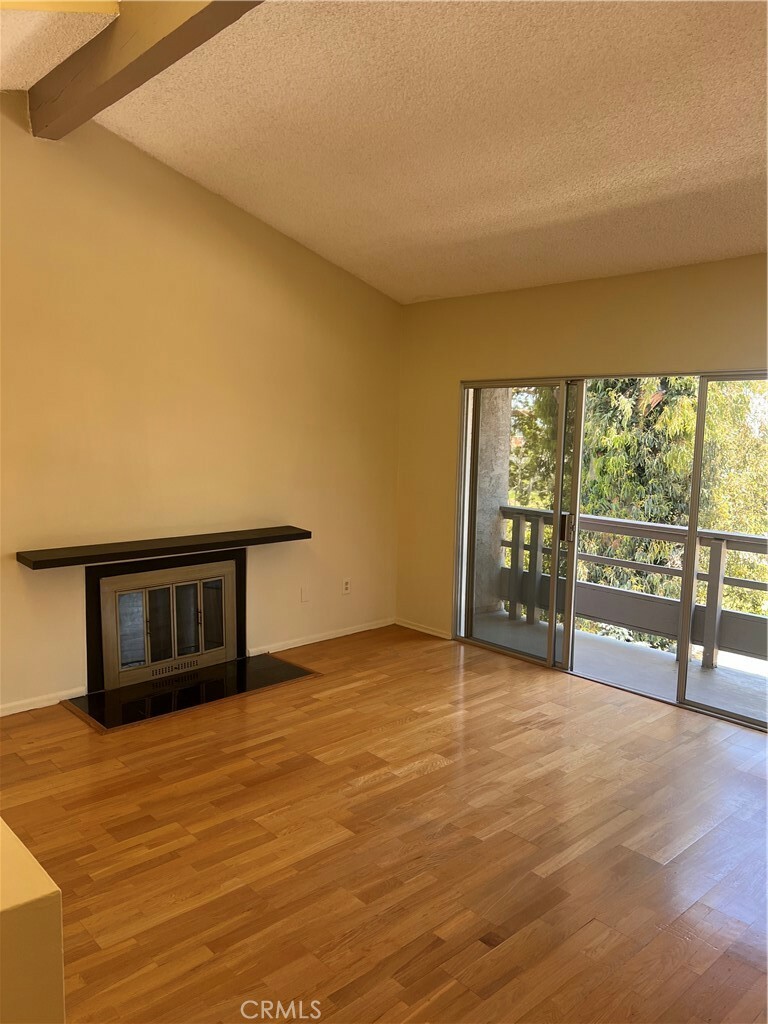 Property Photo:  2440 S Carolina Street 2  CA 90731 