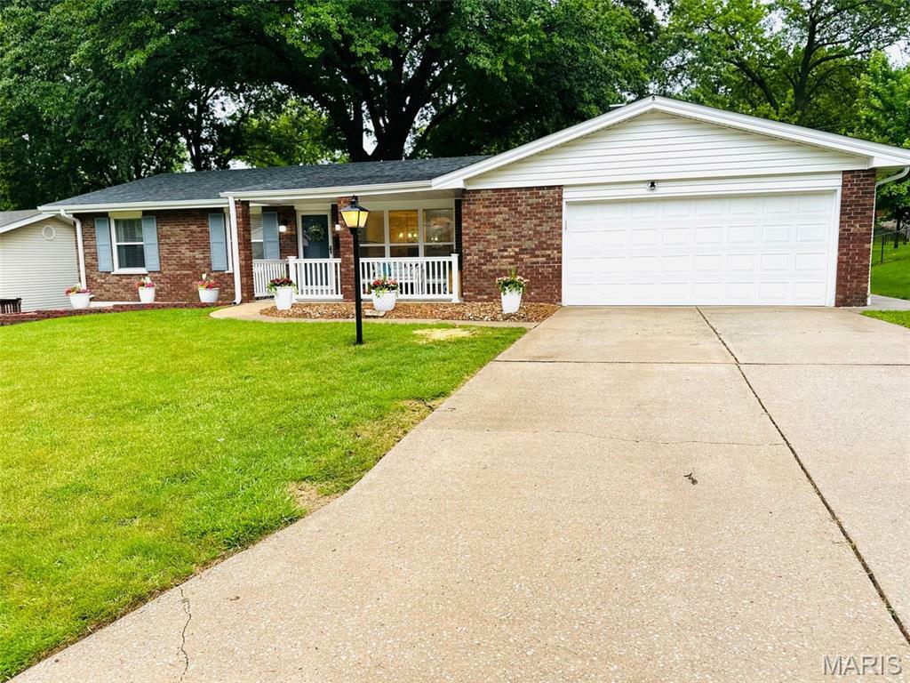 Property Photo: 208 Canary Lane MO 63301