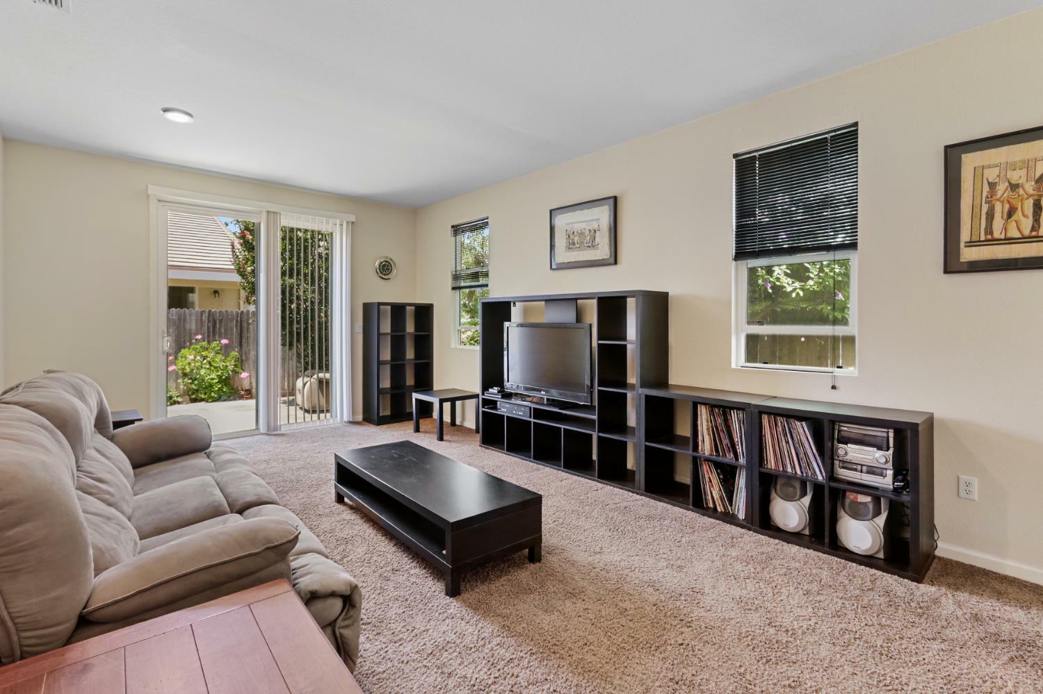 Property Photo: 6 Sun Reign Place CA 95823