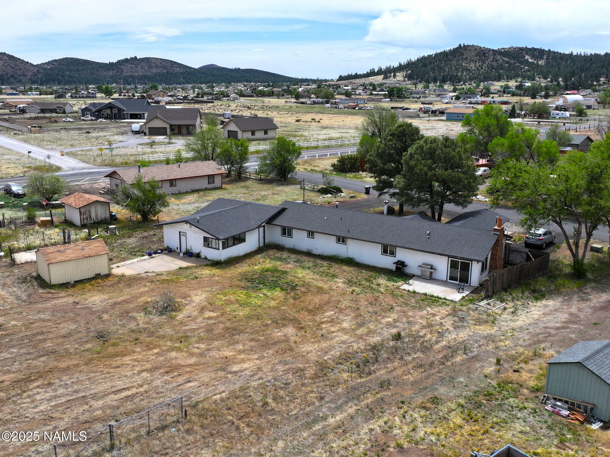 Property Photo: 7965 E Gemini Drive AZ 86004