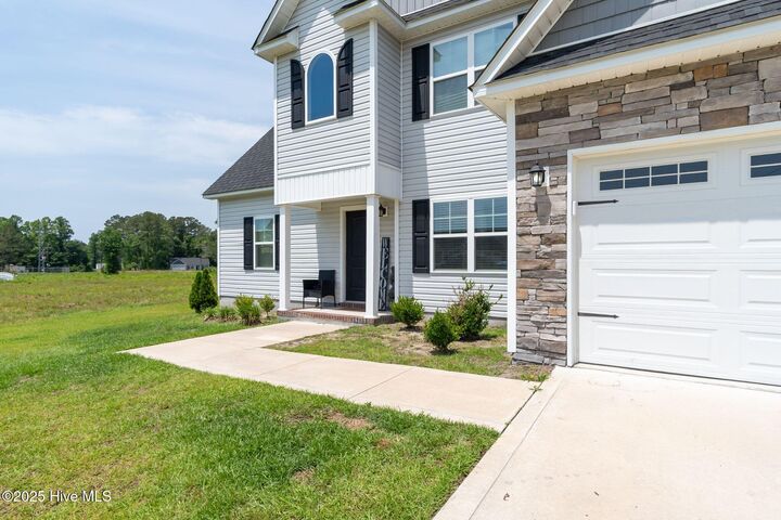 Property Photo:  103 Easton Drive  NC 28574 