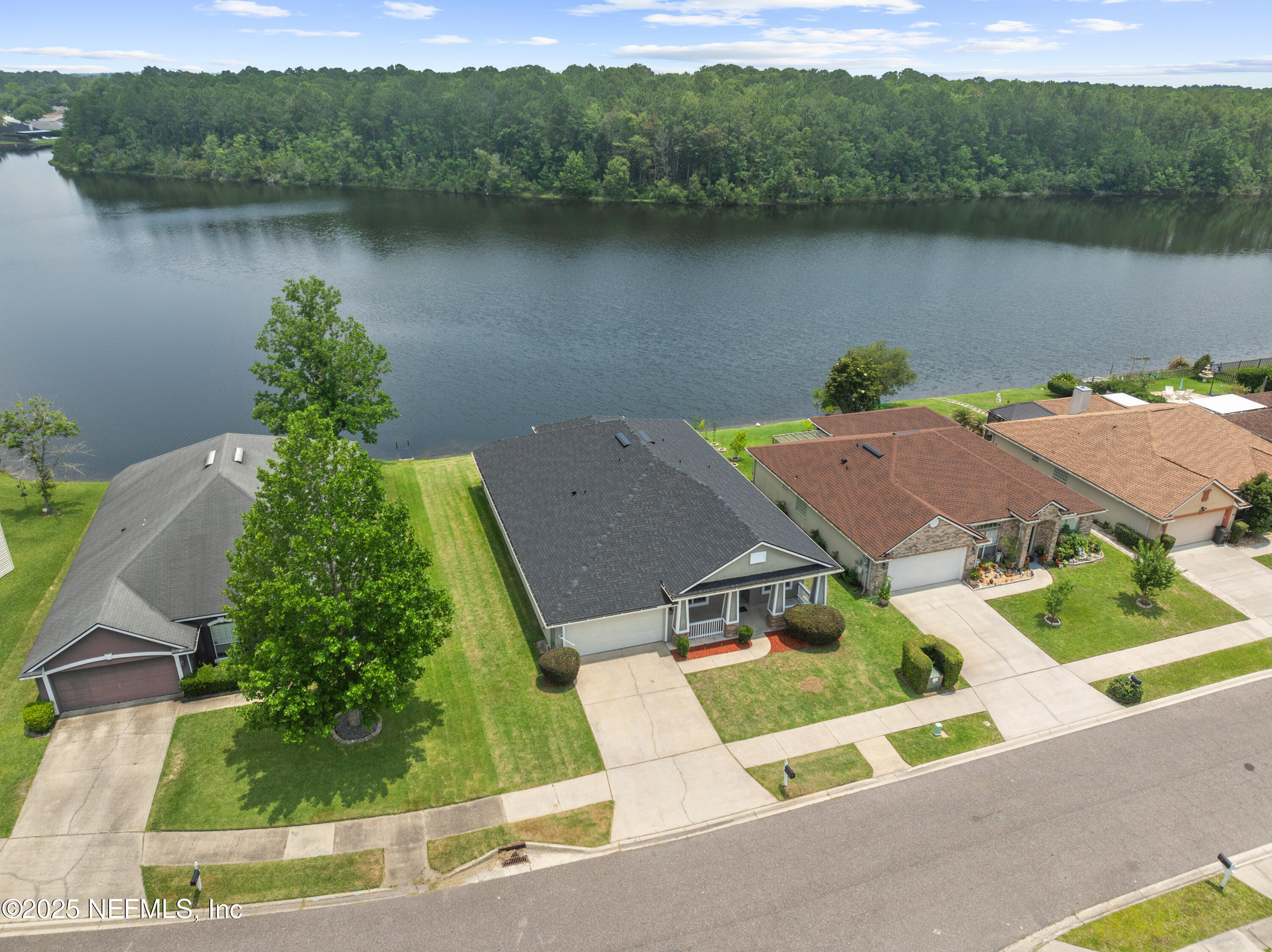 9236 Prosperity Lake Drive  Jacksonville FL 32244 photo