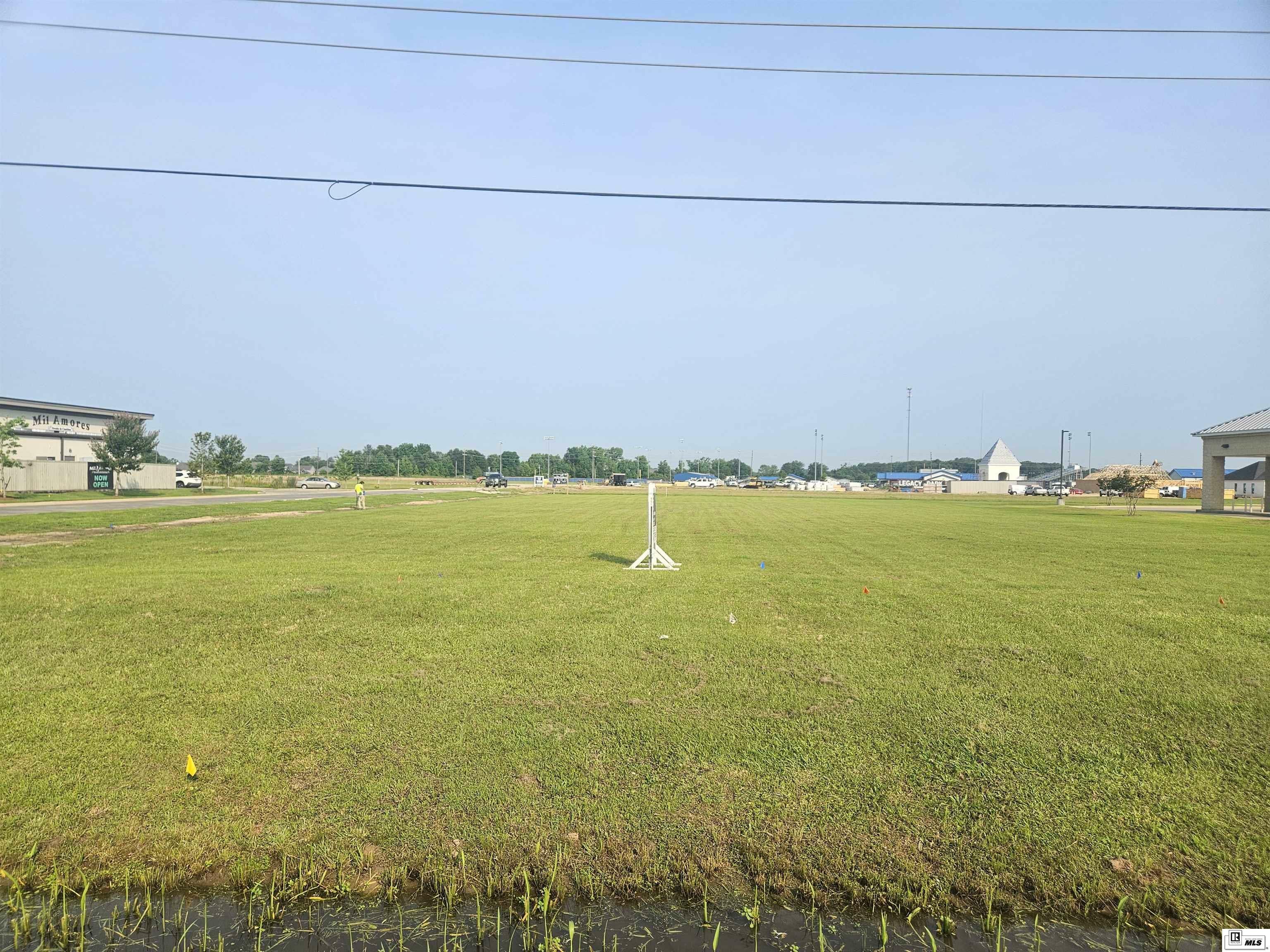 Property Photo: 8715 Hwy 165 S LA 71203