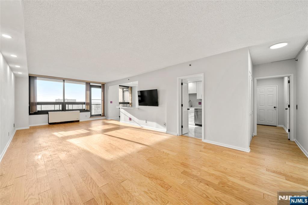 Property Photo:  800 Palisade Avenue 1804  NJ 07024 