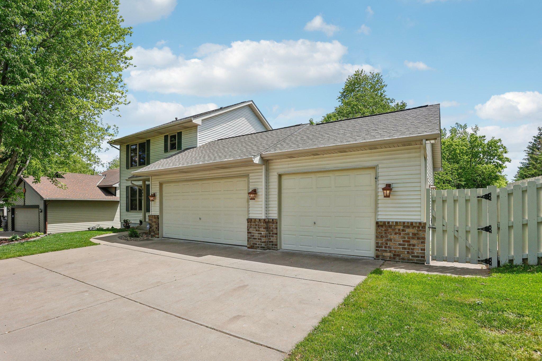 Property Photo: 8671 Pheasant Run Road MN 55125
