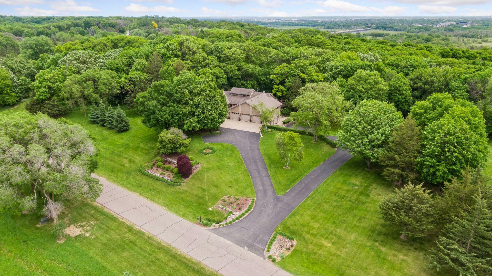 Property Photo: 1405 W Farm Road MN 55318