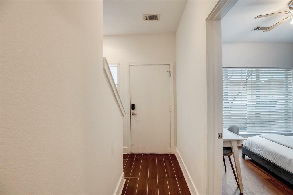 Property Photo:  1606 Tribeca Way  TX 75204 