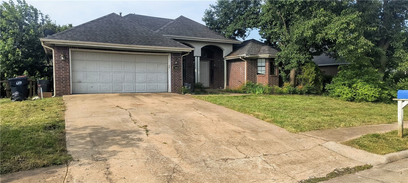 Property Photo: 3402 West Center Street AR 72756