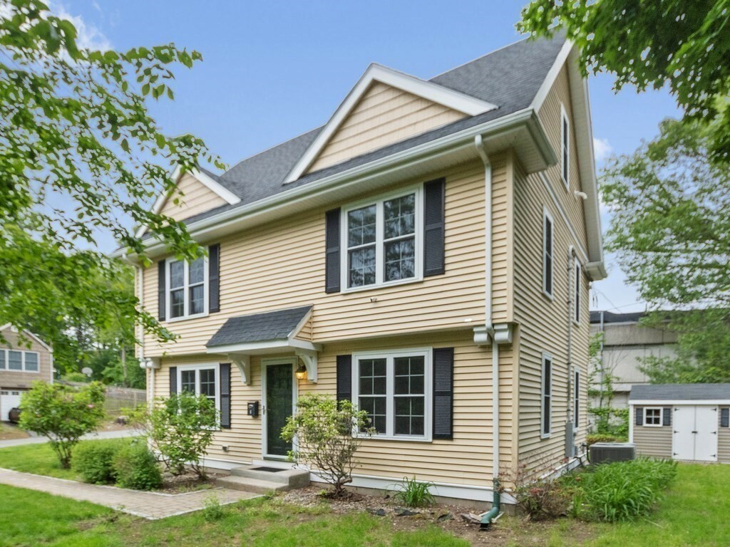 Property Photo: 4 University Park MA 02453