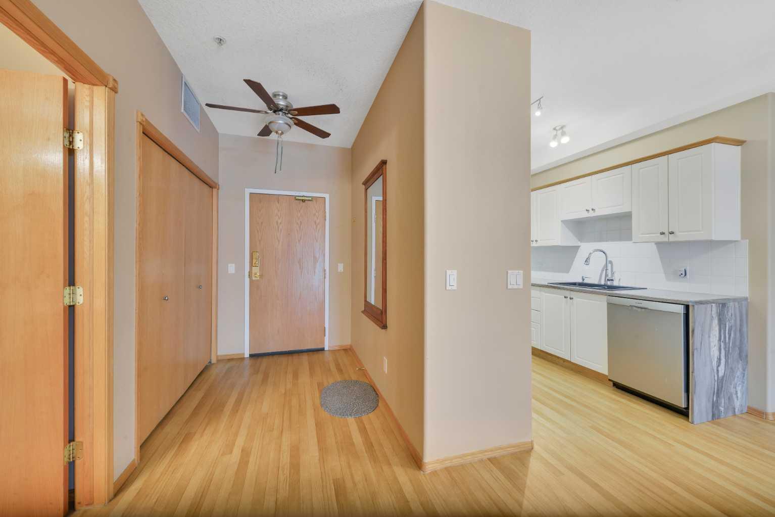 Property Photo:  5300 48 Street 210  AB T4N 7G5 