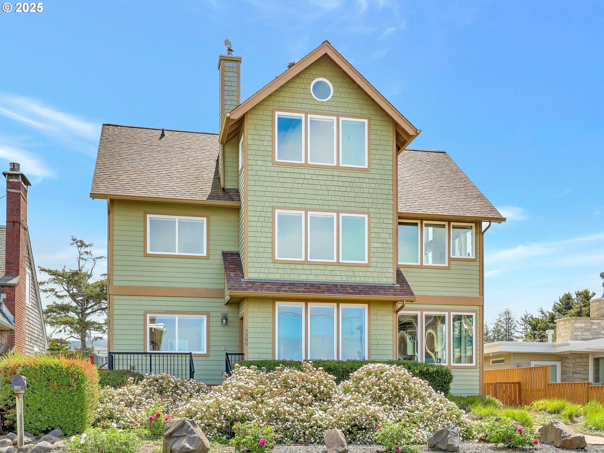 Property Photo:  2385 Ocean Vista Dr  OR 97138 