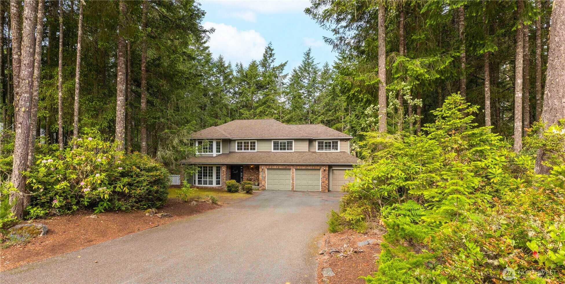 Property Photo: 5746 NW Londonderry Loop WA 98312