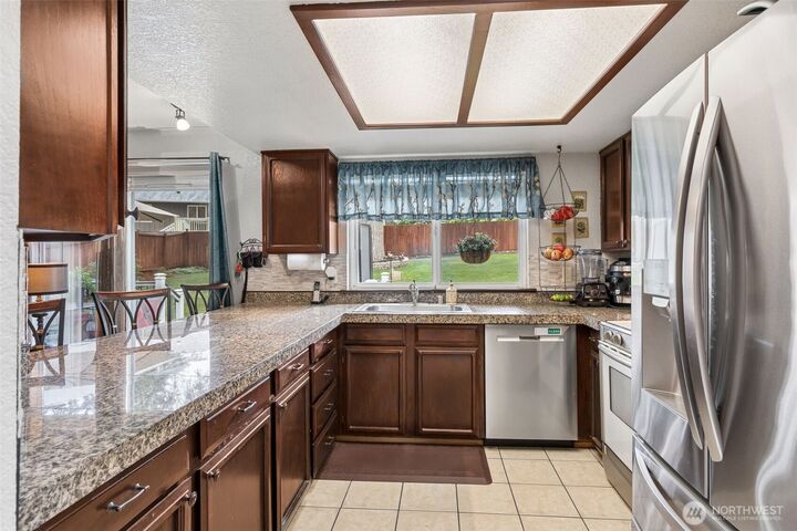 Property Photo:  9646  Plaza Court SE  WA 98513 