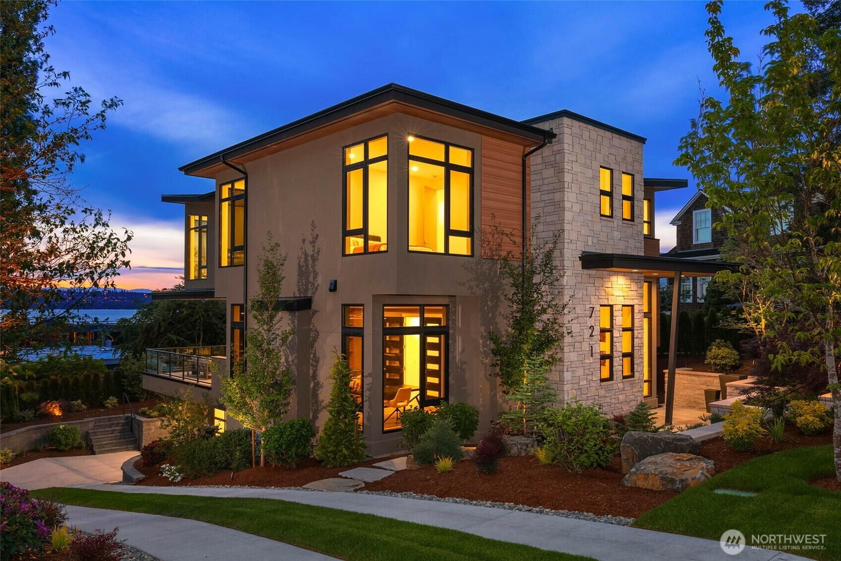721  2nd Street S  Kirkland WA 98033 photo