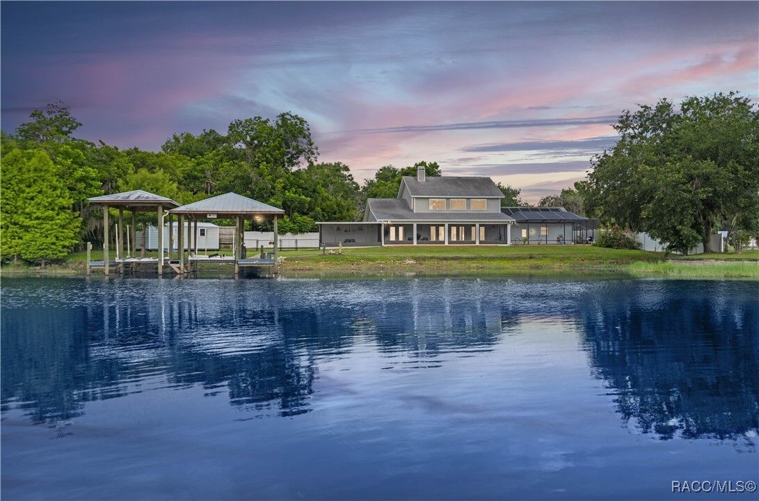 Property Photo:  501 S Canaday Drive  FL 34450 