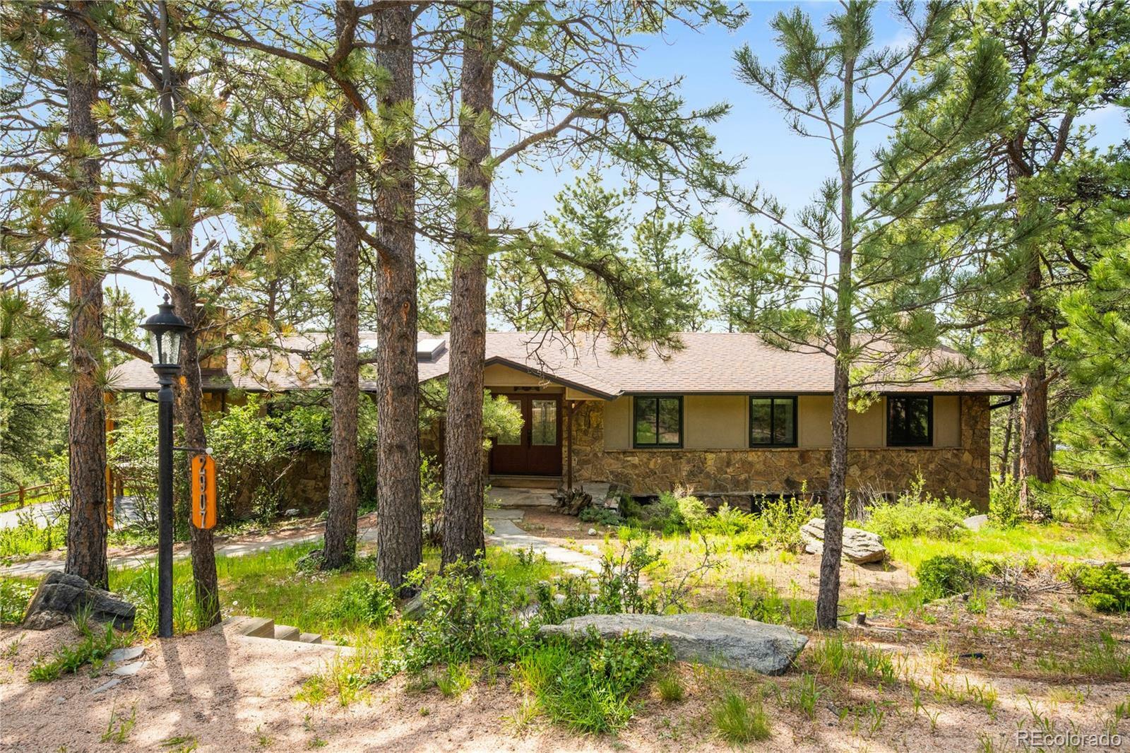 2907 Hiwan Drive  Evergreen CO 80439 photo