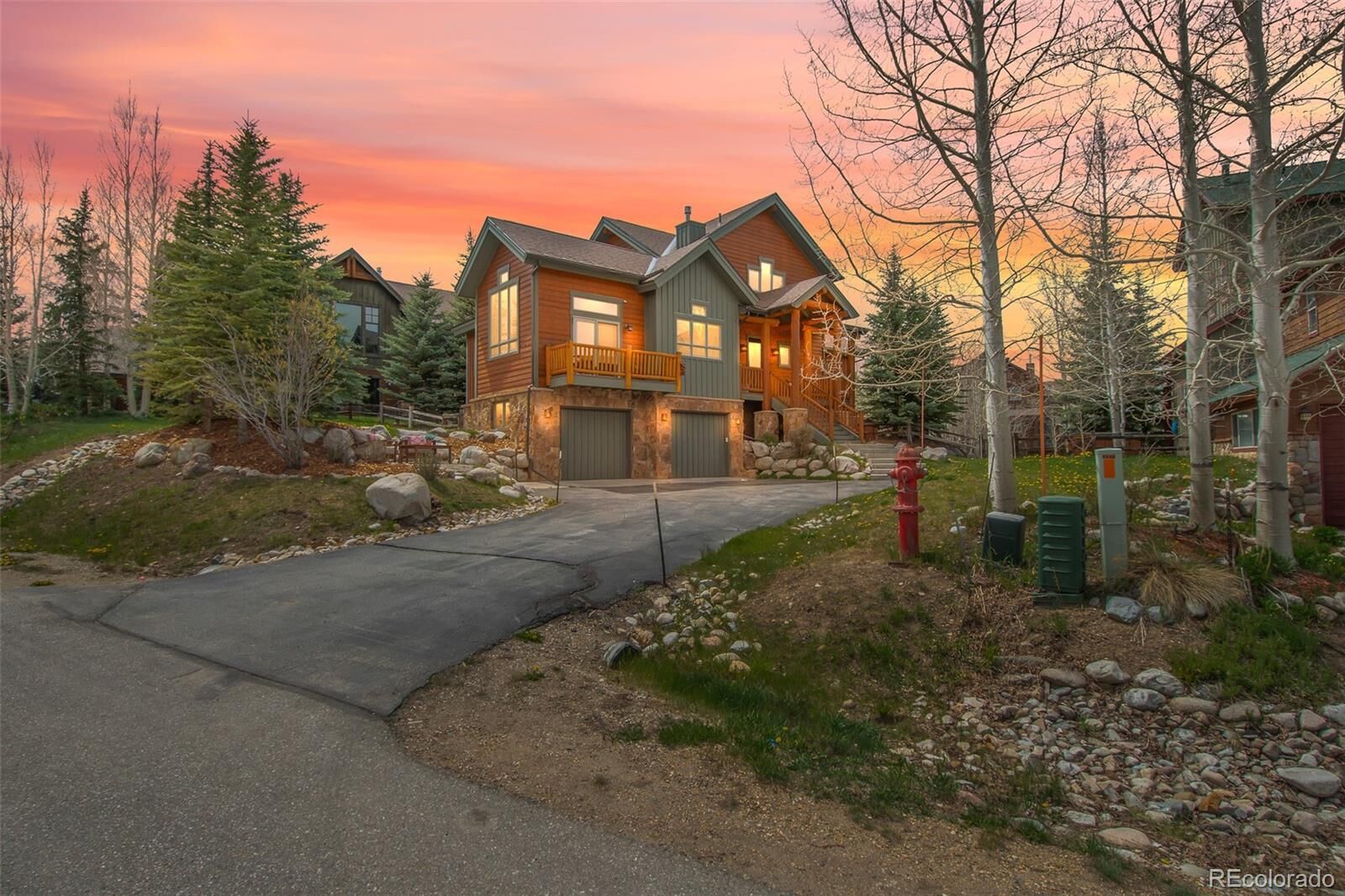 Property Photo:  56 Canyon View Court  CO 80435 