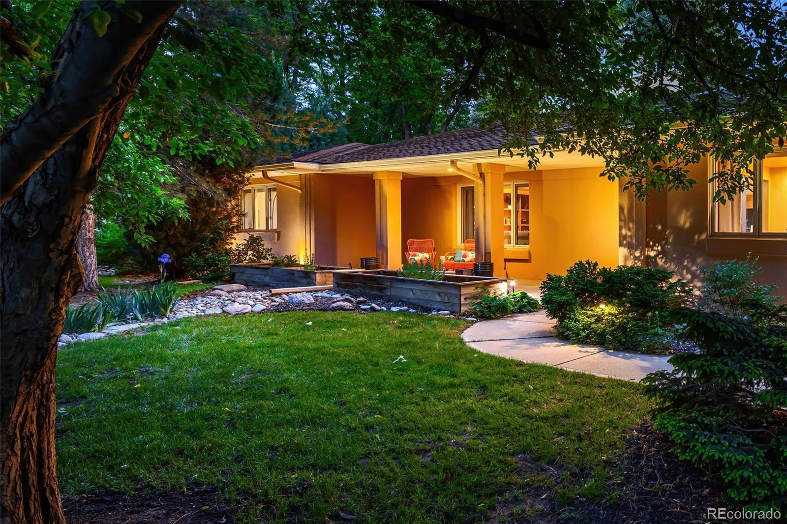 Property Photo: 250 S Dahlia Street CO 80246