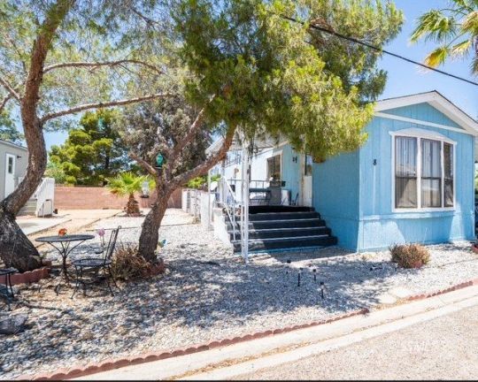 Property Photo:  700 S Silver Ridge St  CA 93555 